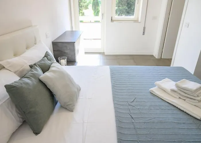 Apartamento Arma Dore Luxury - Free Pool & Parking Roma